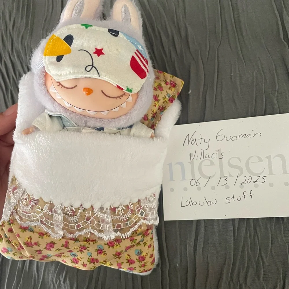 Labubu nite nite bundle Jammies and bed (doll not included)